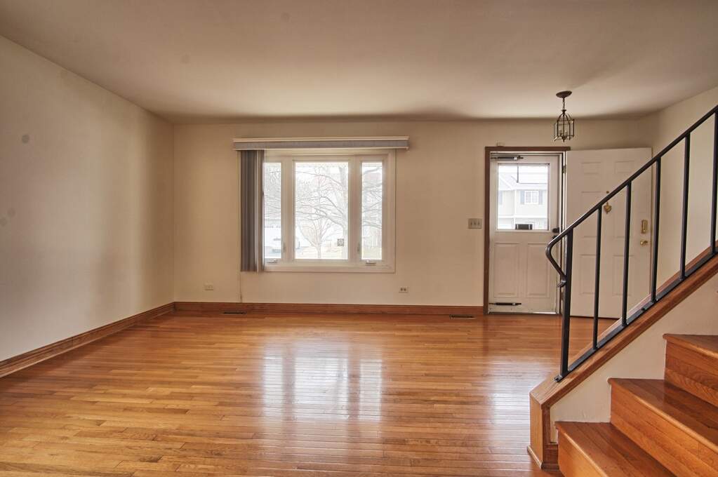 3128 Quincy Lane, Aurora, IL 60504 MLS 11687182 properties