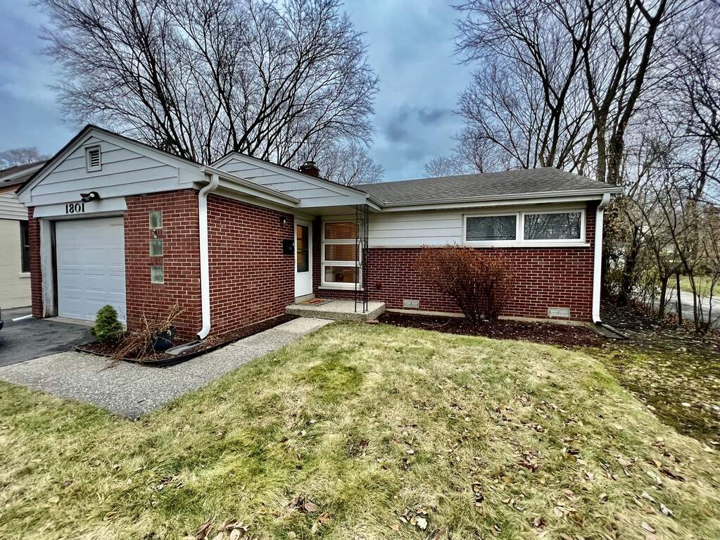 1801 Beverly Place, Highland Park, IL 60035 MLS 11687186