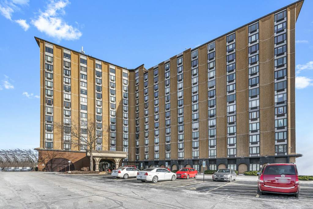 1 Renaissance Place 911, Palatine, IL 60067 MLS 11687942