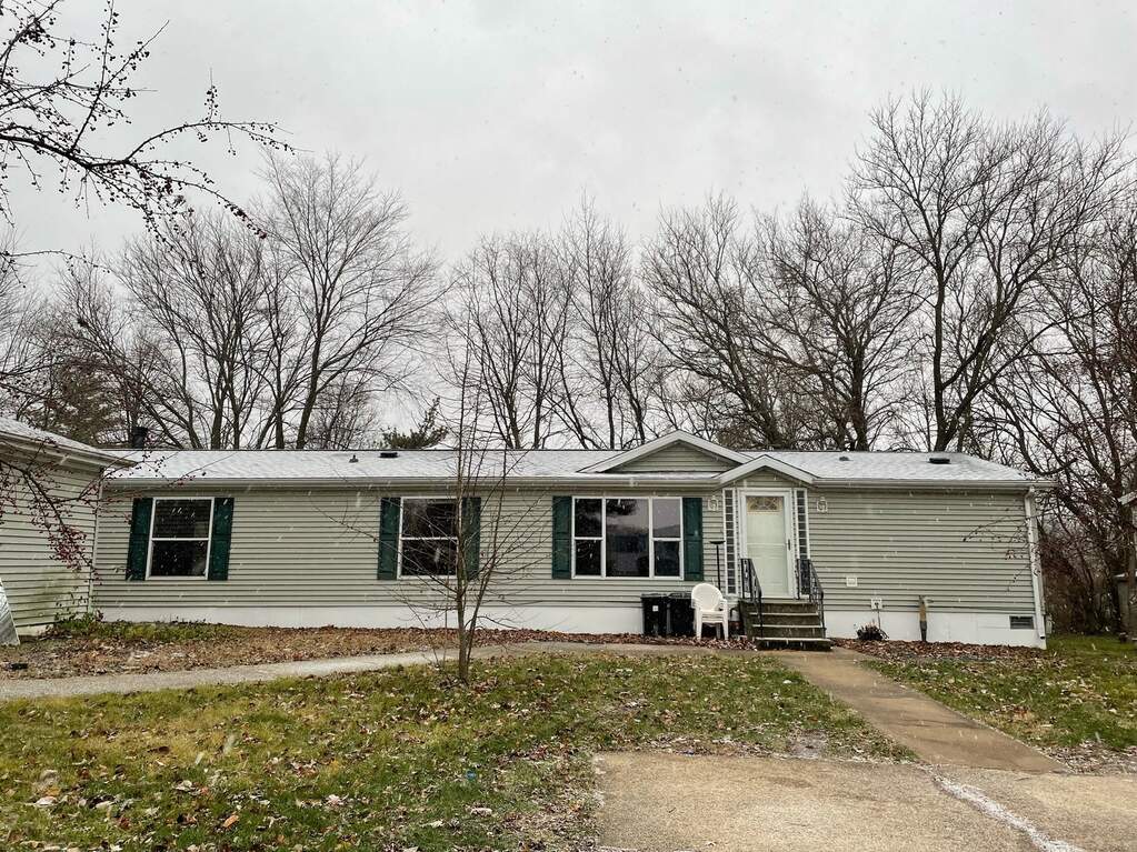 1115 Madison Circle, Urbana, IL 61802 MLS 11688796 properties