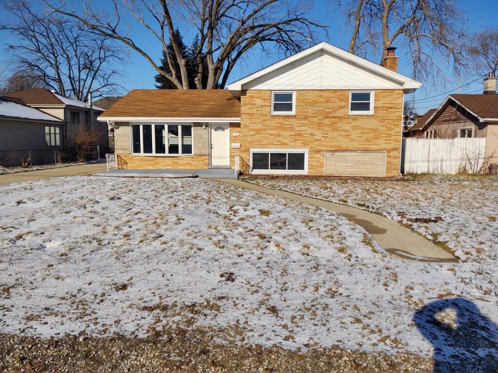 10016 W Medill Avenue, Melrose Park, IL 60164 MLS 11690382