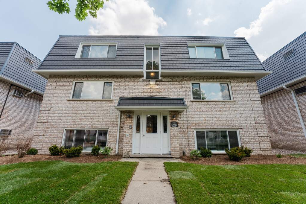 9971 Linda Lane GW, Des Plaines, IL 60016 MLS 11693500