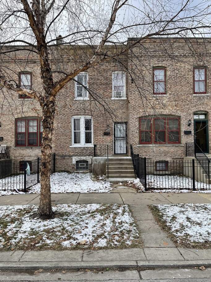 10726 S Champlain Avenue, Chicago, IL 60628 MLS 11695448
