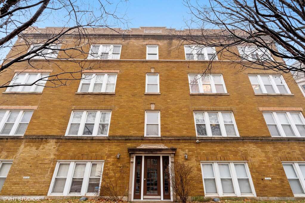 3402 N Janssen Avenue 2, Chicago, IL 60657 MLS 11695778