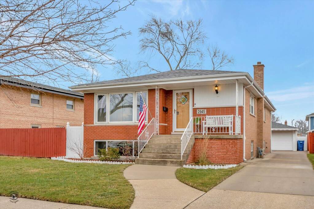 2945 W 100th Street, Evergreen Park, IL 60805 MLS 11697656