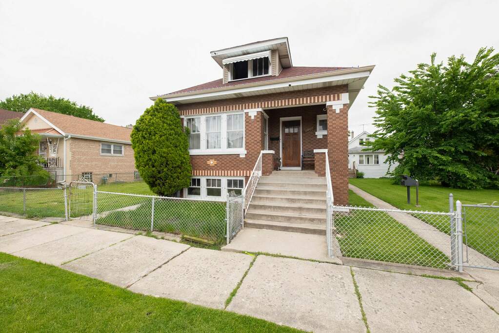 7407 W 61st Place, Summit, IL 60501 MLS 11698046 properties