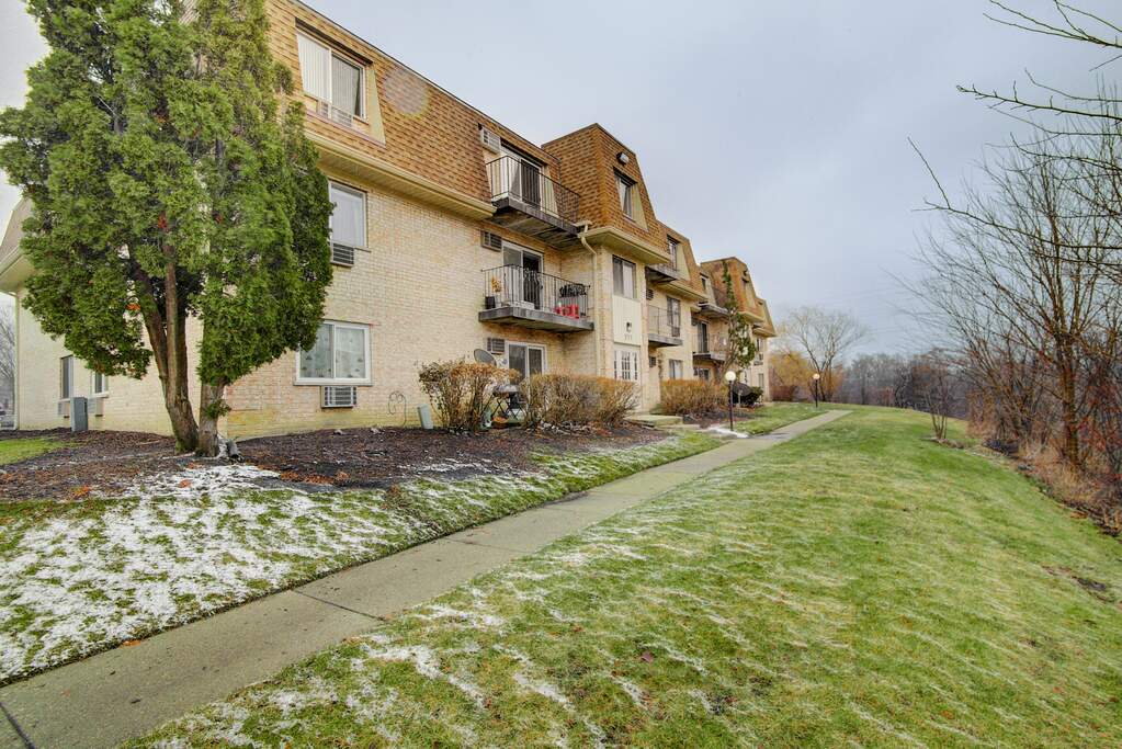 277 Shorewood Drive 1C, Glendale Heights, IL 60139 MLS 11699735