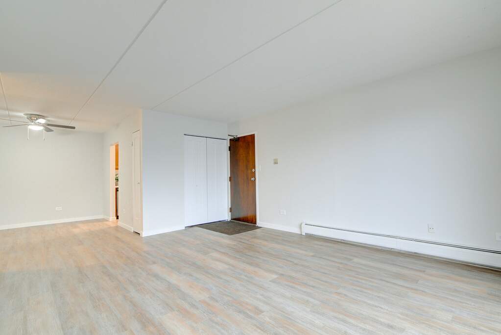 277 Shorewood Drive 1C, Glendale Heights, IL 60139 MLS 11699735