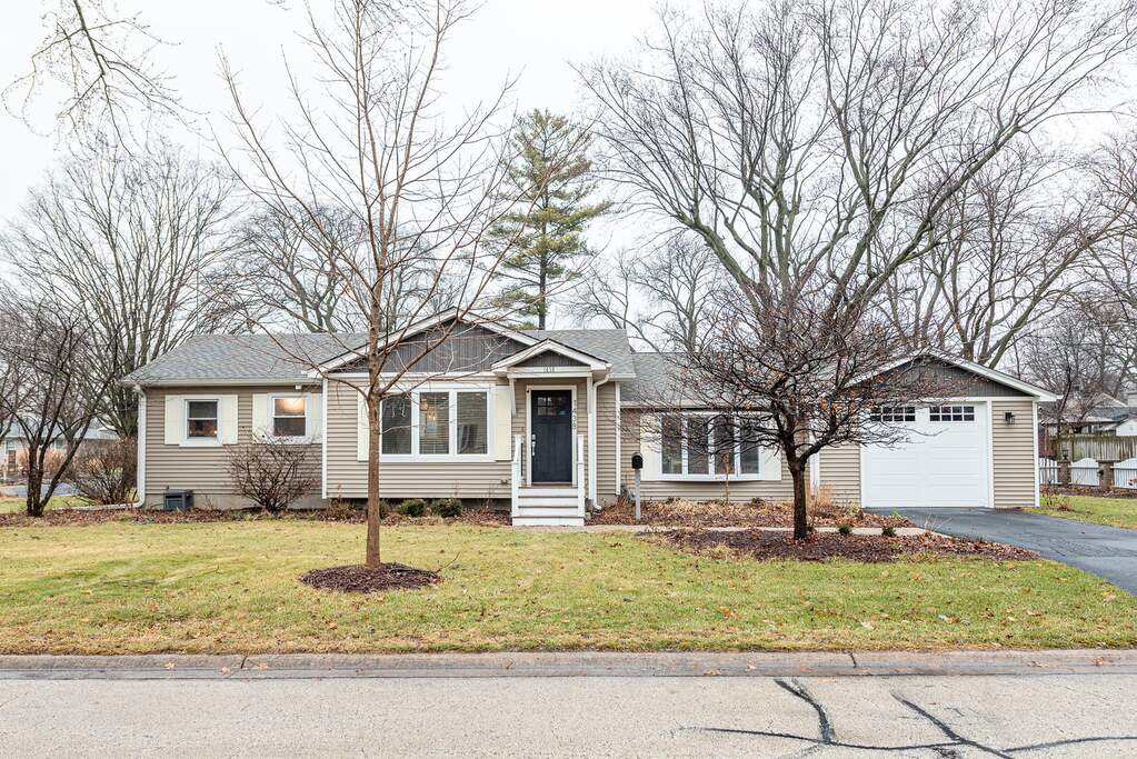 1438 S 6th Street, St. Charles, IL 60174 MLS 11702190 properties