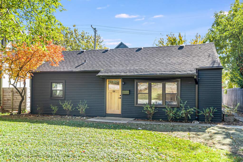 634 W Hinsdale Avenue, Hinsdale, IL 60521 MLS 11703663 properties