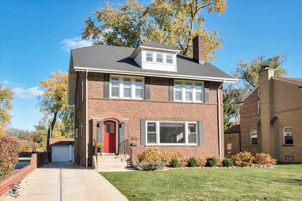 10015 S Longwood Drive, Chicago, IL 60643 MLS 11704037 properties