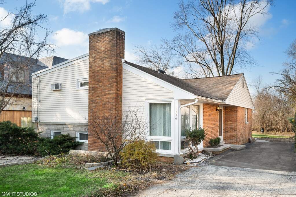 1236 Mcdaniels Avenue, Highland Park, IL 60035 MLS 11705739