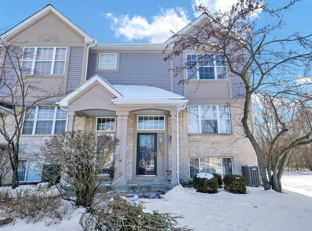 2751 Woodmere Drive 2751, Darien, IL 60561 MLS 11714047