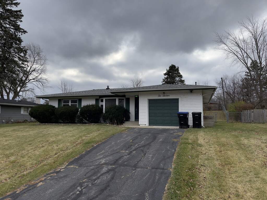 1013 Althoff Drive, Mchenry, IL 60051 MLS 11715839 properties