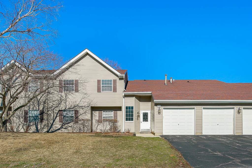 78 N Victoria Lane G, Streamwood, IL 60107 MLS 11717458