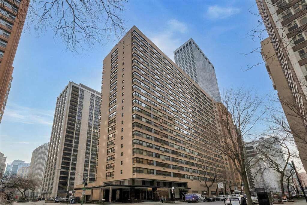 850 N Dewitt Place 14B, Chicago, IL 60611 MLS 11718202