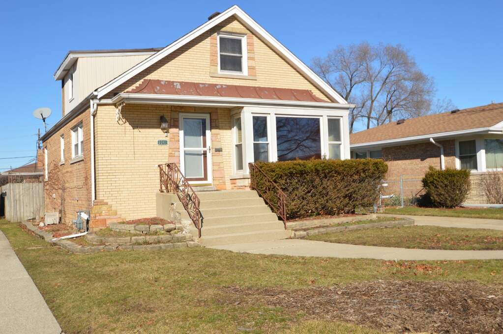 2241 Elizabeth Drive, Broadview, IL 60155 MLS 11719375 properties