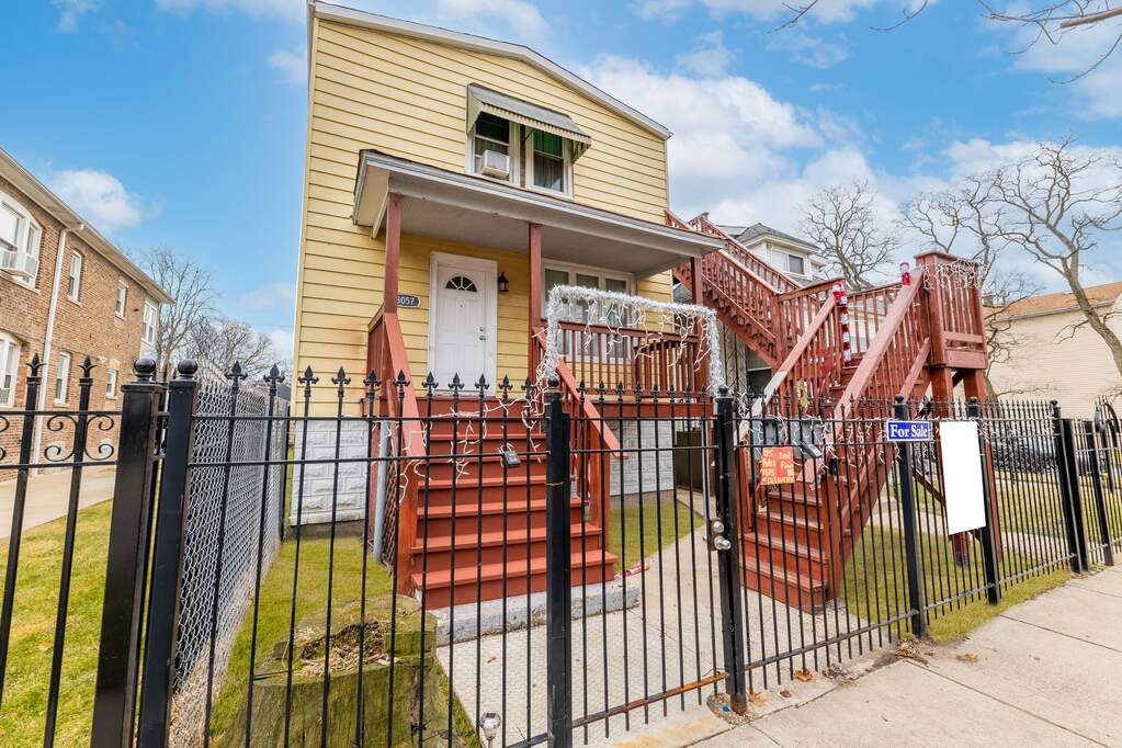 8057 S Coles Avenue, Chicago, IL 60617 MLS 11720301 properties