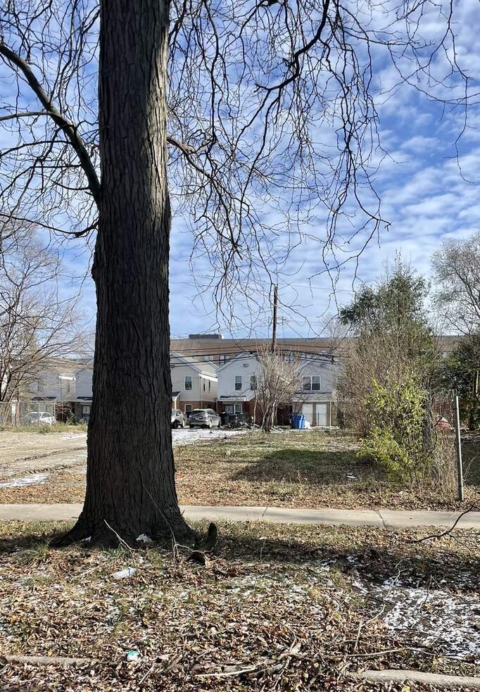 8323 S Buffalo Avenue, Chicago, IL 60617 MLS 11721617 properties