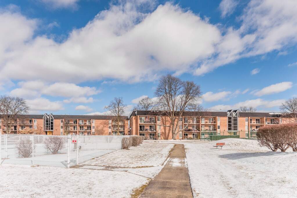 1004 N Mill Street 202, Naperville, IL 60563 MLS 11722030