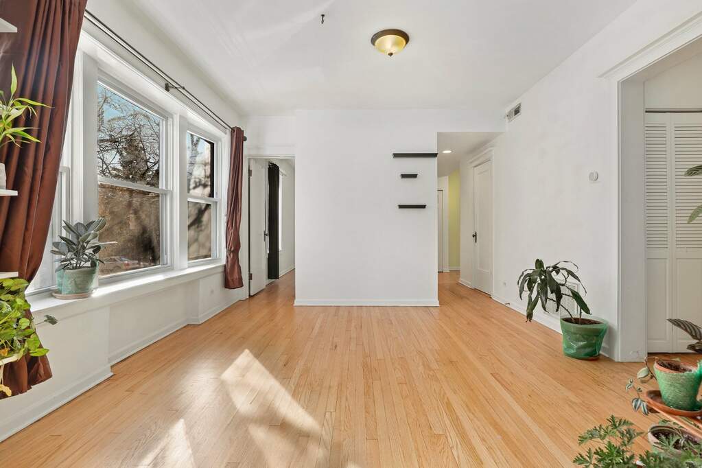 3001 W Logan Boulevard 1, Chicago, IL 60647 MLS 11723156 properties Chicagoland