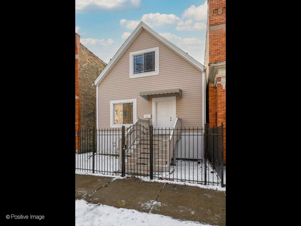 3513 W Shakespeare Avenue, Chicago, IL 60647 MLS 11723477