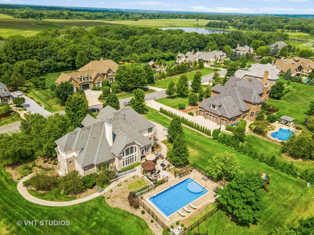 110 Forest Edge Drive, Palos Park, IL 60464 MLS 11724863