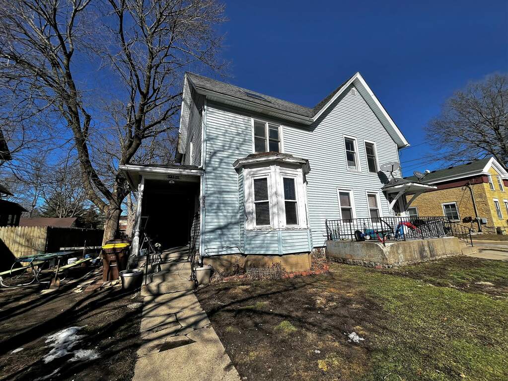 331 W Lincoln Avenue, Belvidere, IL 61008 MLS 11726575 properties