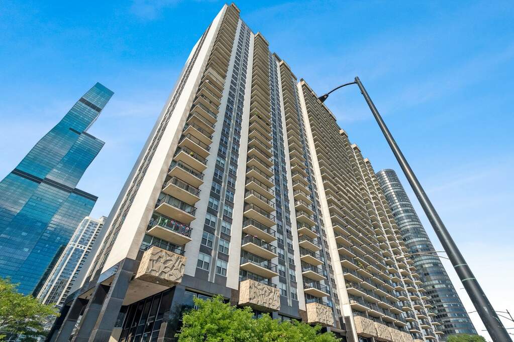 400 E Randolph Street 3519, Chicago, IL 60601 MLS 11726625