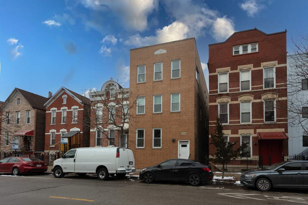 1906 S Loomis Street 3, Chicago, IL 60608 MLS 11728108