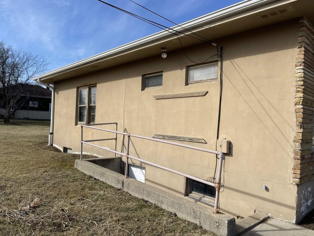 23512 W Beach Grove Road, Antioch, IL 60002 MLS 11728197