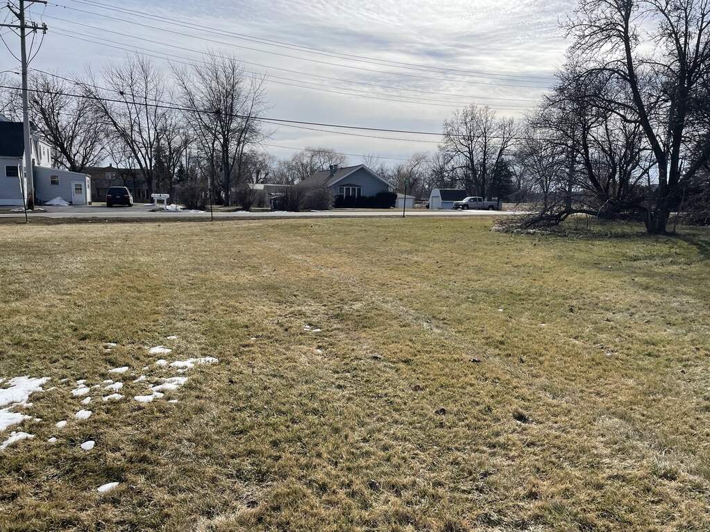 23512 W Beach Grove Road, Antioch, IL 60002 MLS 11728197