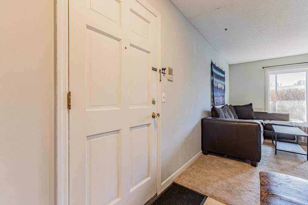 906 E Harding Drive 101, Urbana, IL 61801 MLS 11732291