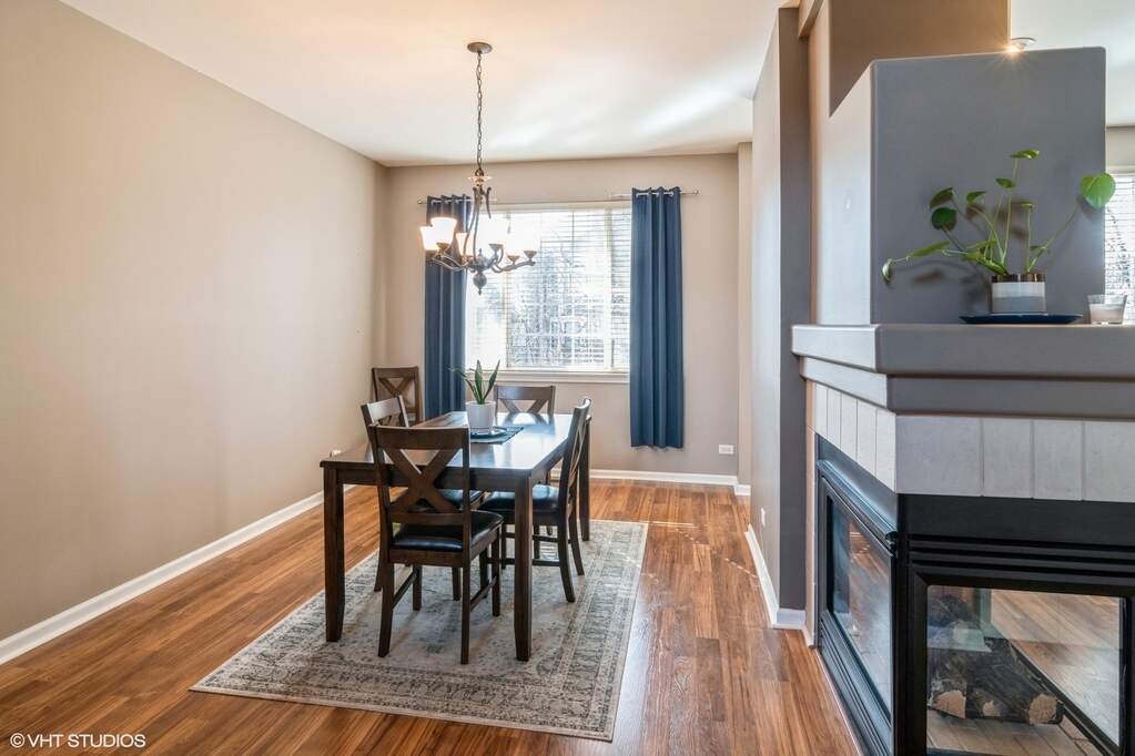 2593 Camberley Circle 3813, Westchester, IL 60154 MLS 11732564