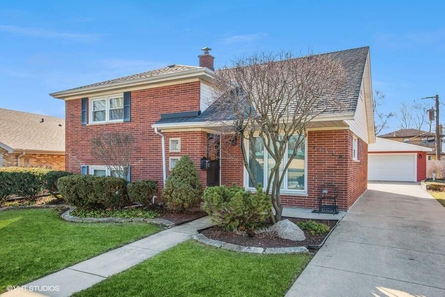 10671 Fleet Street, Westchester, IL 60154 MLS 11734780 properties