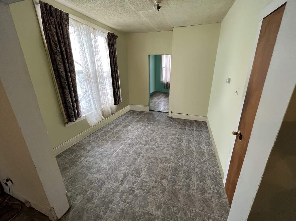 324 W 114th Street, Chicago, IL 60628 | MLS# 11737229 | @properties ...