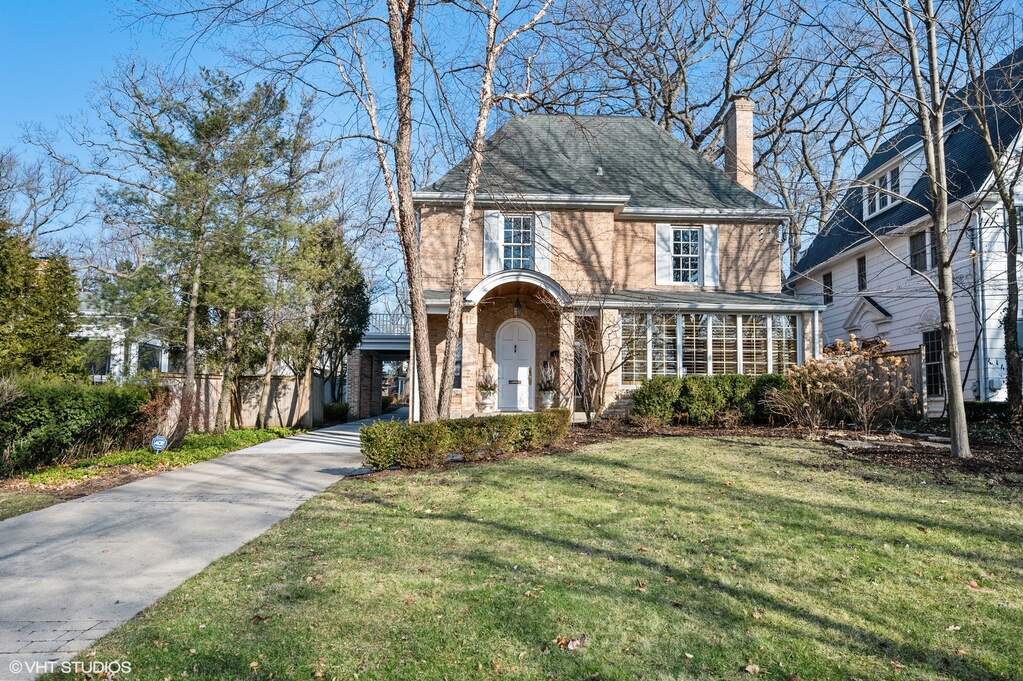 663 Lincoln Avenue, IL 60093 MLS 11743923 properties