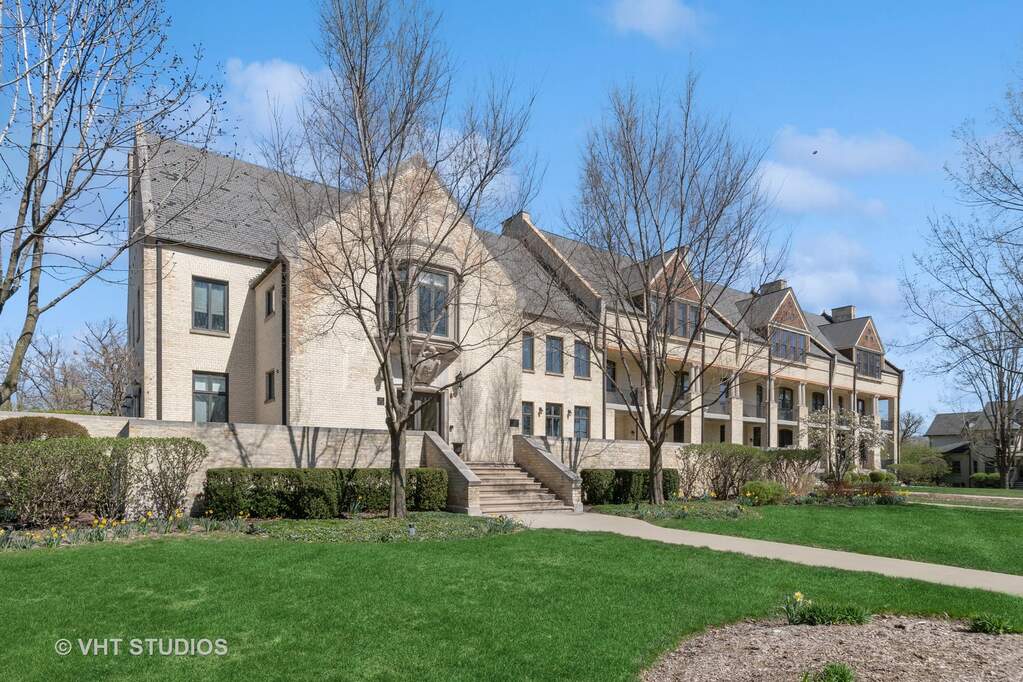 213 Leonard Wood N Road 201, Highland Park, IL 60035 MLS 11746346