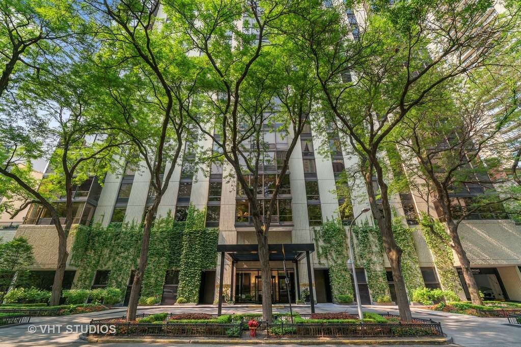 100 E Bellevue Place 4A, Chicago, IL 60611 MLS 11748206