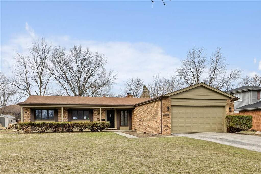 2834 Scott Cres, Flossmoor, IL 60422 MLS 11748457 properties