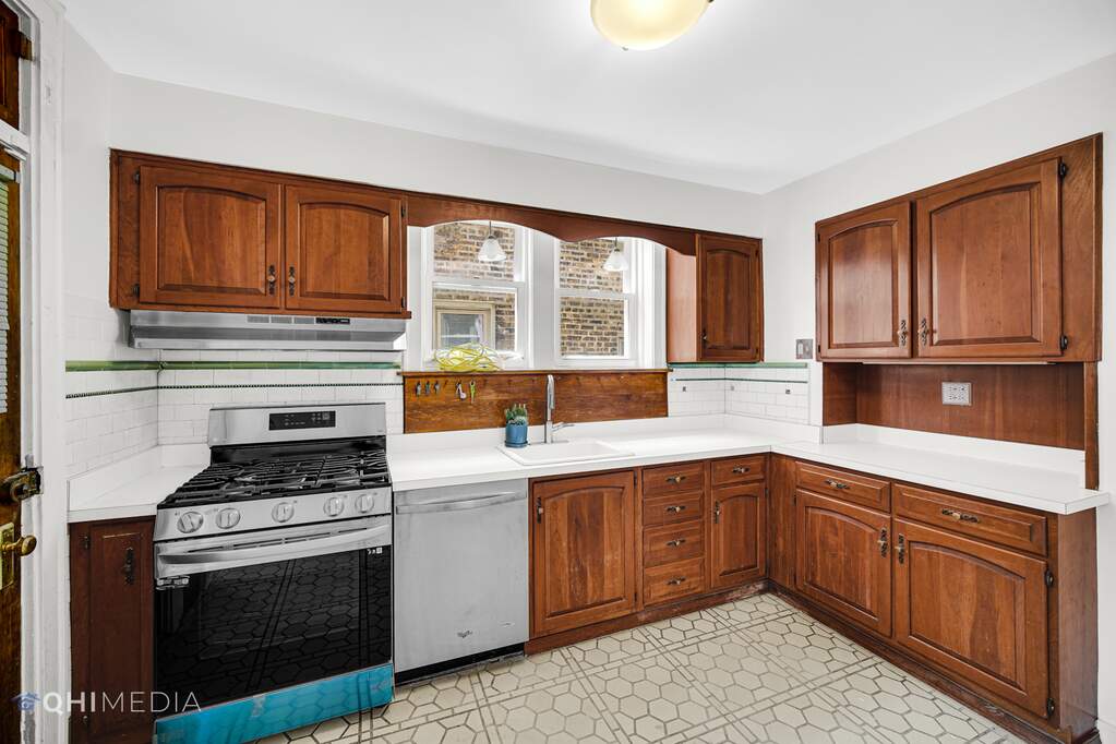 6549 N Mozart Street 2, Chicago, IL 60645 MLS 11749621