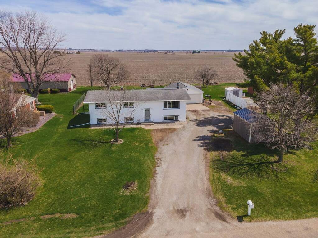 9843 N 1250 East Road, Shirley, IL 61772 MLS 11753706 properties