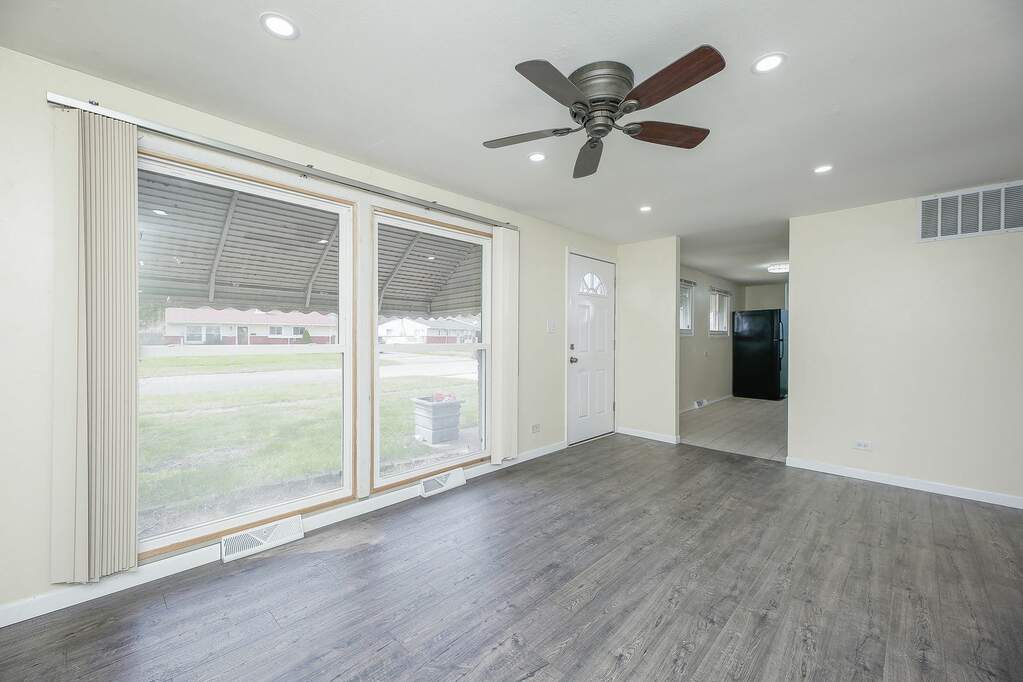 16331 Oxford Drive, Markham, IL 60428 MLS 11757909 properties