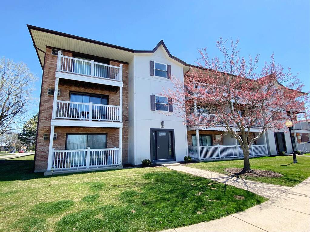 301 Gregory Street 5, Aurora, IL 60504 MLS 11758452 properties Chicagoland