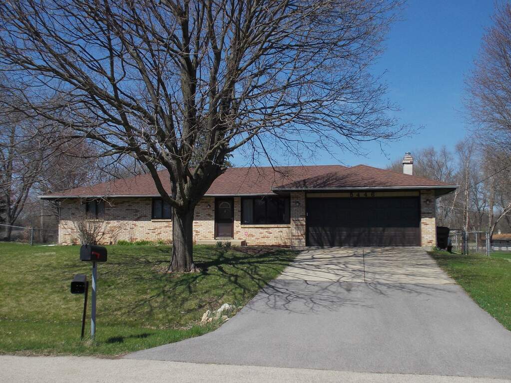 5446 Elena Drive, Rockford, IL 61108 MLS 11759642 properties