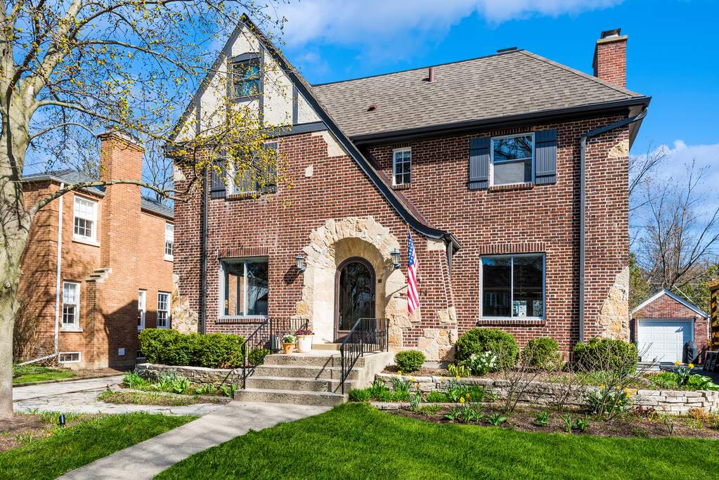 2214 Kenilworth Avenue, Wilmette, IL 60091 MLS 11760423