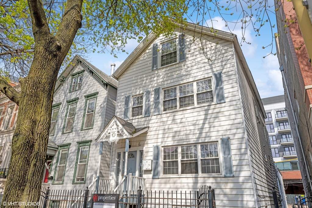 2737 N Kenmore Avenue, Chicago, IL 60614 MLS 11762537 properties