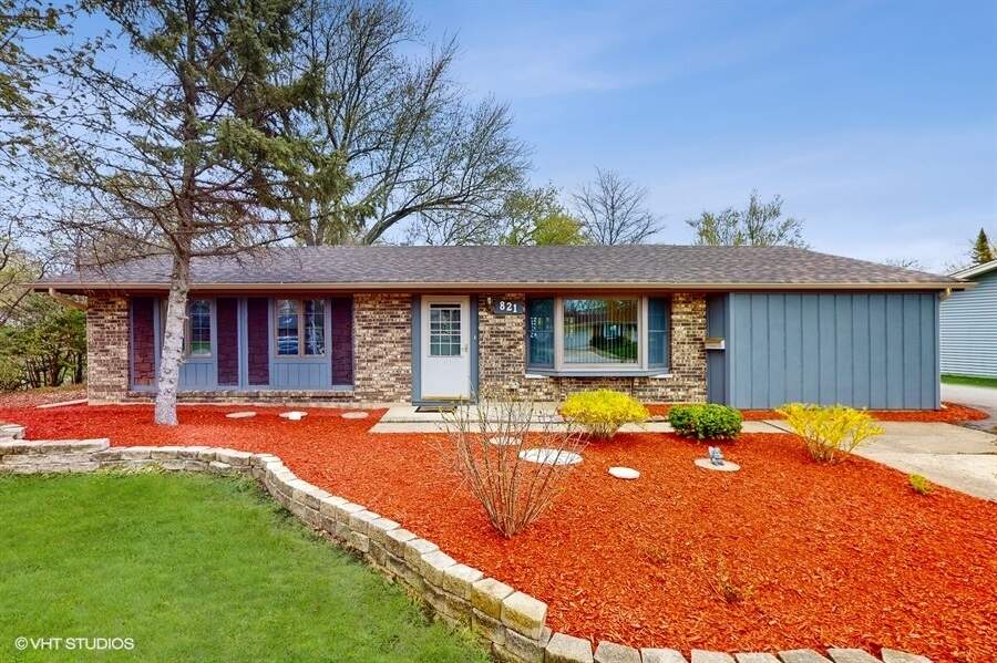 821 S Braintree Drive, Schaumburg, IL 60193 MLS 11763349