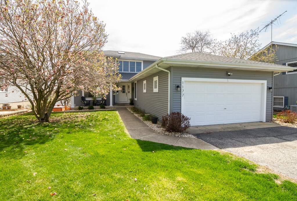 1177 Lady Bird Drive, Lake Holiday, IL 60552 MLS 11763743