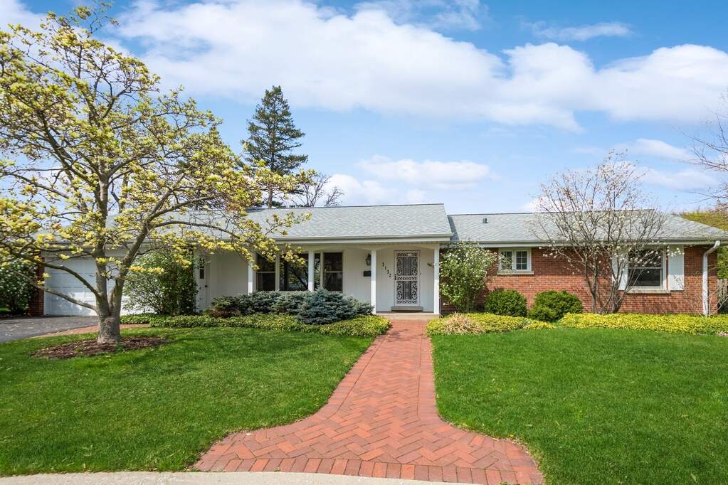 3132 Country Lane, Wilmette, IL 60091 MLS 11764622 properties Chicagoland